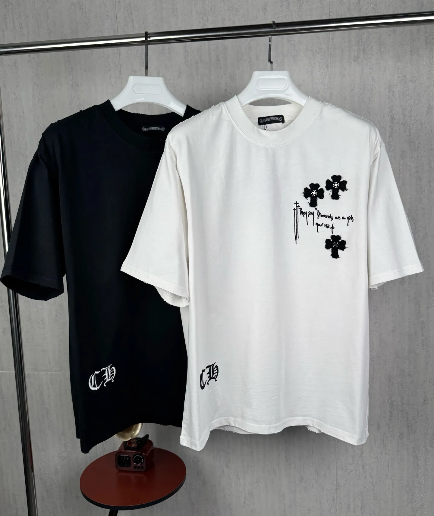 #0313 𝗖𝗵𝗿𝗼𝗺𝗲 𝗛𝗲𝗮𝗿𝘁𝘀/ 2026 New Arrival Original T 👑 ！ ！ ✟ ！ 👍 ✂️Quality , ！ 。 ： ➕100% 。Authentic ➕ ➕3D ➕ ： ！ ！ Authentic ！ Same Style ！ ：White Black Size：S-XL